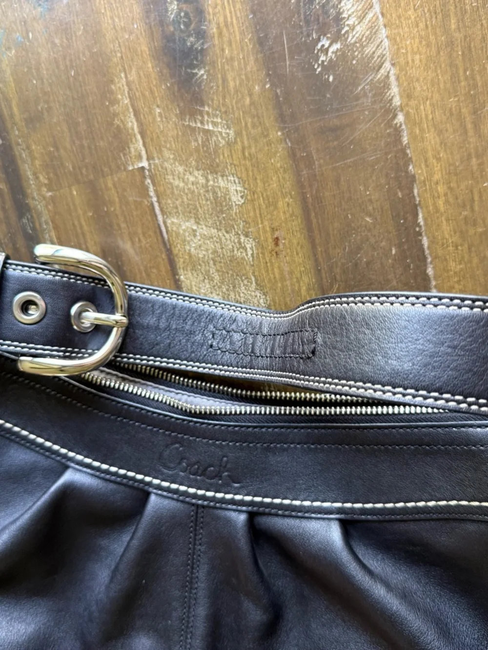Coach Legacy Vintage Black Leather Hobo Black
